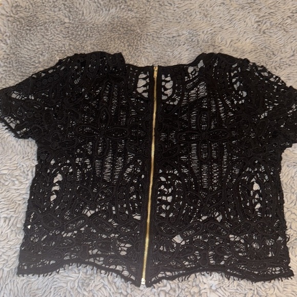 2B Bebe Crochet Top - Picture 8 of 10